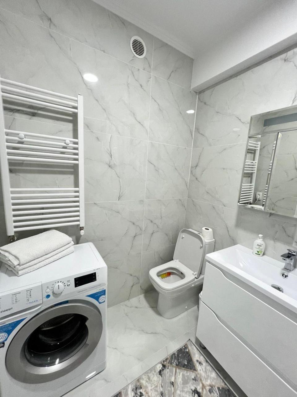 Luxury Aparts Chisinau Exterior foto